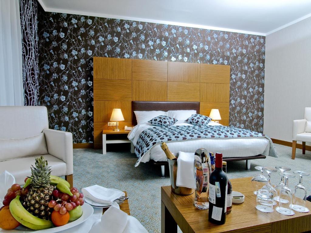 Grand Nur Plaza Hotel Aktau  Værelse billede