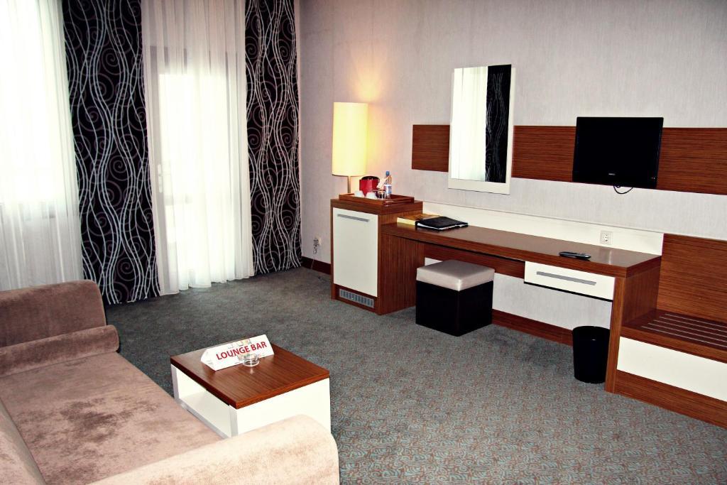 Grand Nur Plaza Hotel Aktau  Værelse billede