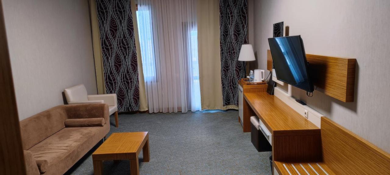Grand Nur Plaza Hotel Aktau  Eksteriør billede