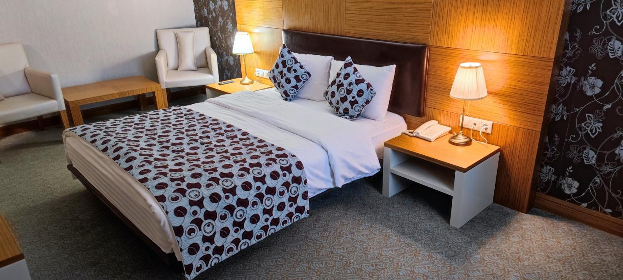 Grand Nur Plaza Hotel Aktau  Eksteriør billede